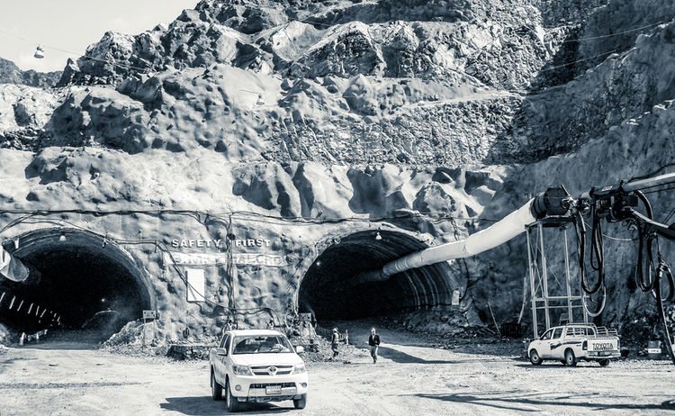 200802 503 Diftah Shis Tunnel Uae Neu 1